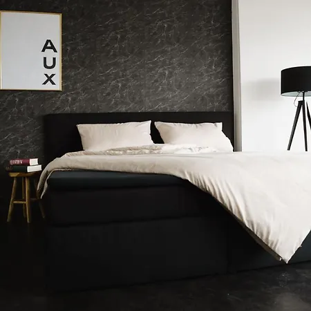 Hohes Mit Weitblick Ueber